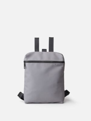 mochila gris practica para mujer
